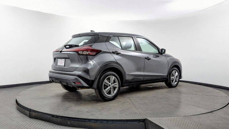 2023 Nissan Kicks S