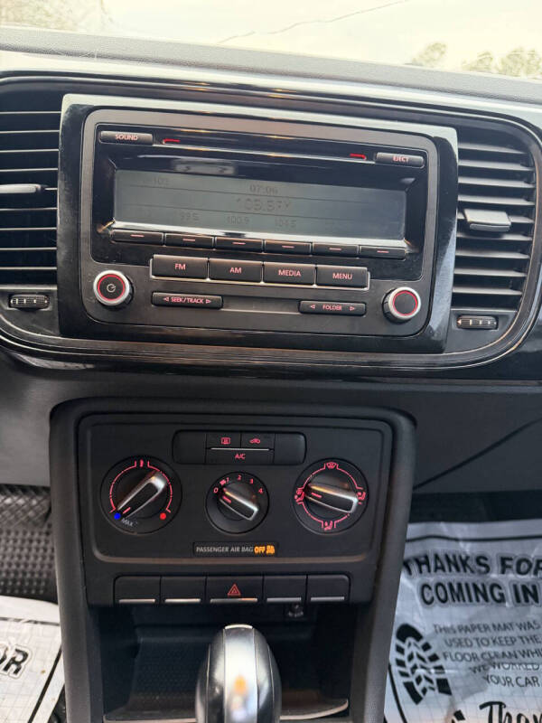 2013 Volkswagen Beetle 2.5L Entry PZEV