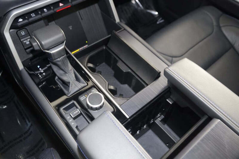 2025 Toyota Tundra Platinum