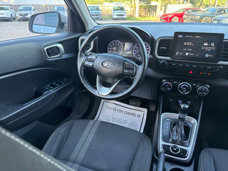 2021 Hyundai Venue SEL