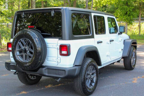 2025 Jeep Wrangler Sport RHD