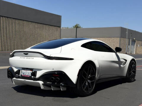 2022 Aston Martin Vantage