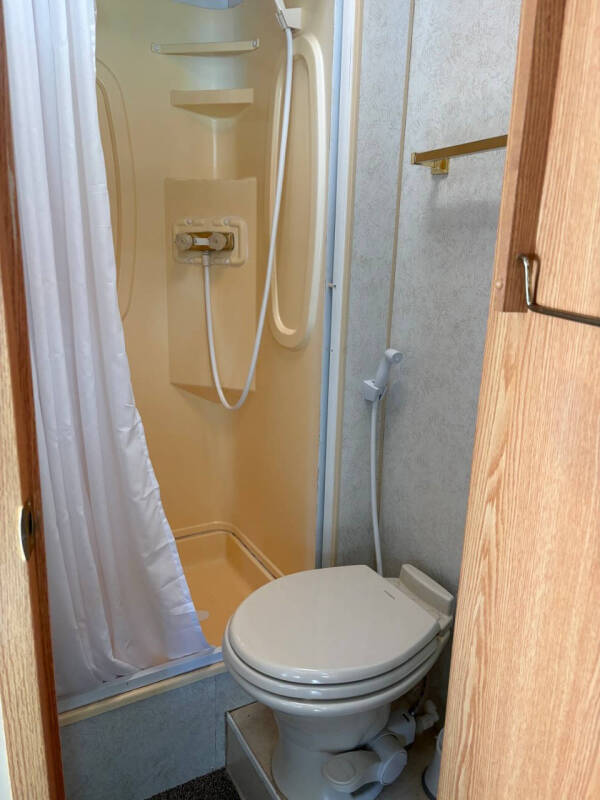 2000 Winnebago Minnie  C Chevy 24V