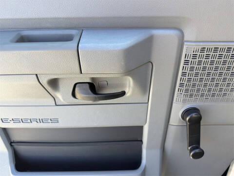 2013 Ford E-Series E-350 SD