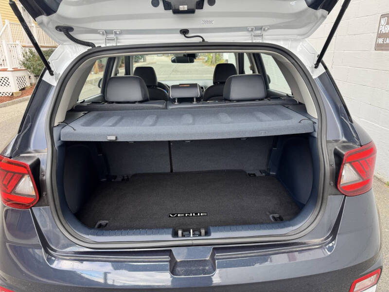 2023 Hyundai Venue Limited