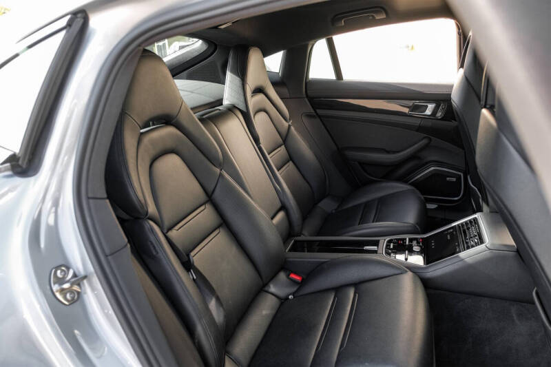 2018 Porsche Panamera