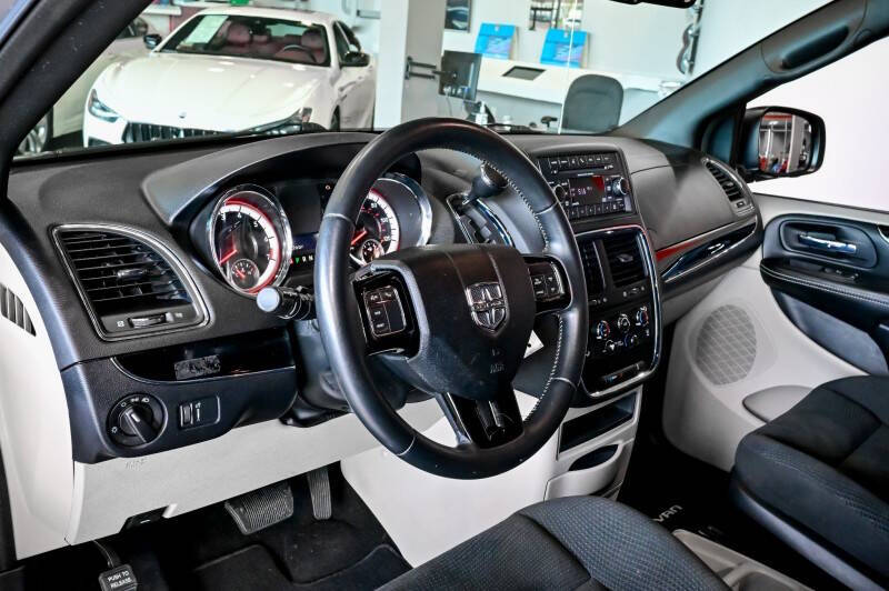 2017 Dodge Grand Caravan SE Plus