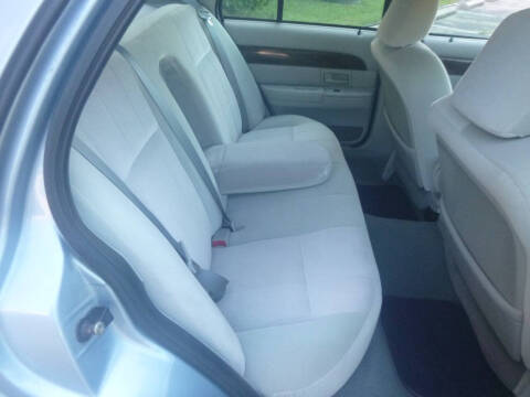 2004 Mercury Grand Marquis GS