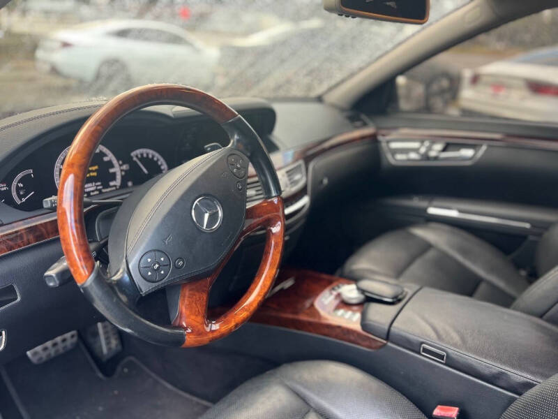 2010 Mercedes-Benz S-Class S 550