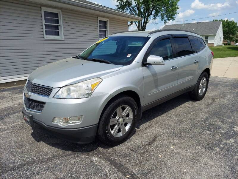 2011 Chevrolet Traverse for sale at CALDERONE CAR & TRUCK in Whiteland IN