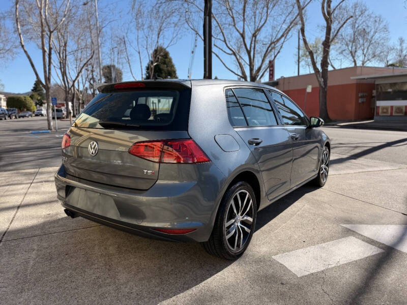 2016 Volkswagen Golf TSI SE