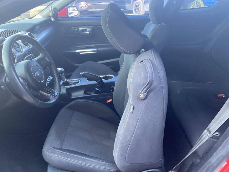 2019 Ford Mustang EcoBoost