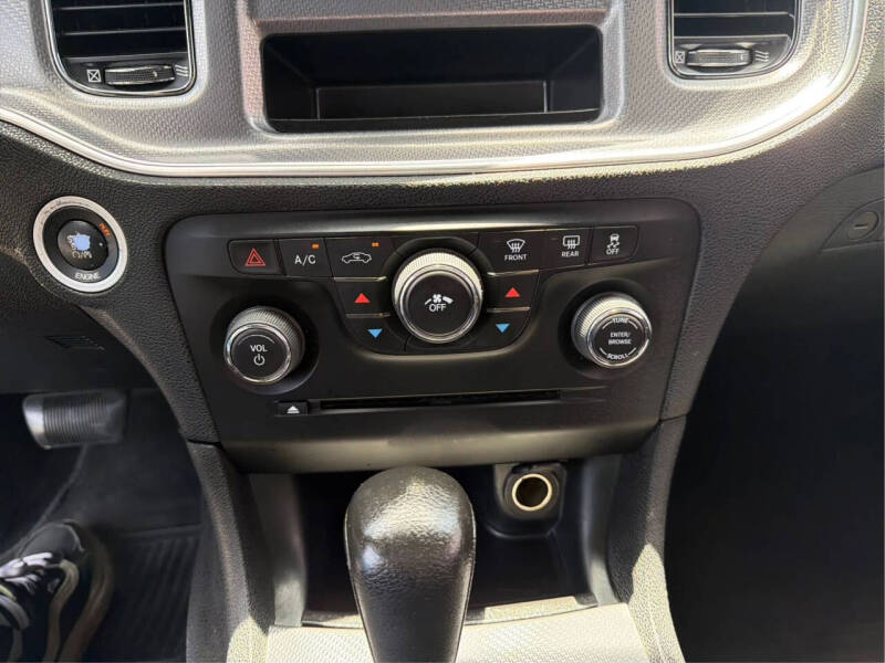 2014 Dodge Charger SE