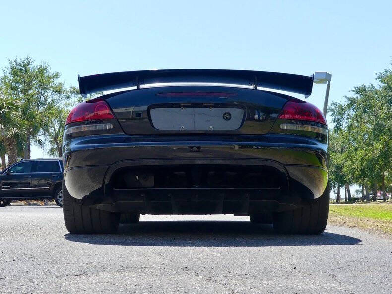 2004 Dodge Viper SRT-10