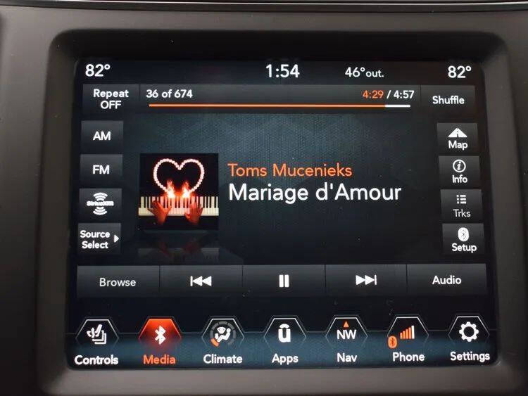 2023 Jeep Cherokee Altitude Lux