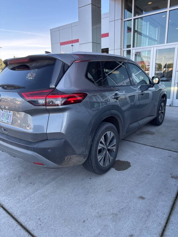 2021 Nissan Rogue SV
