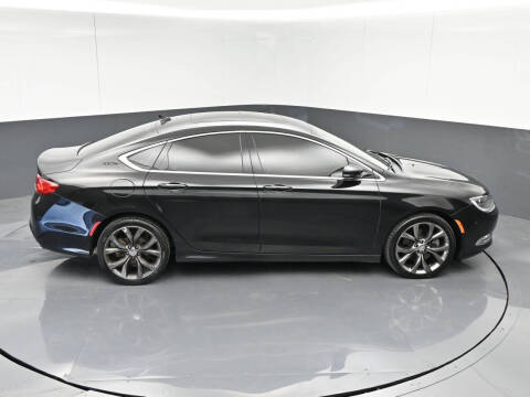 2016 Chrysler 200 C