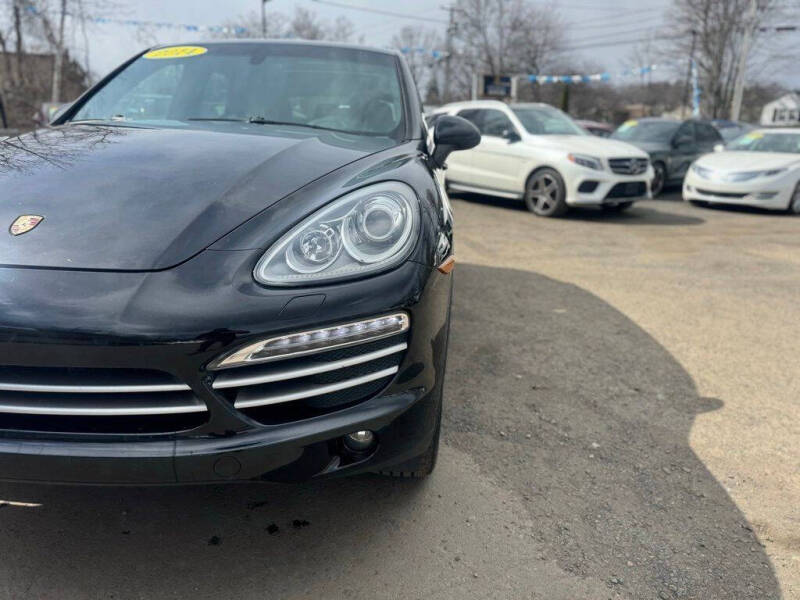 2014 Porsche Cayenne Platinum