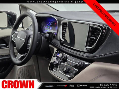 2024 Chrysler Pacifica Plug-In Hybrid Select