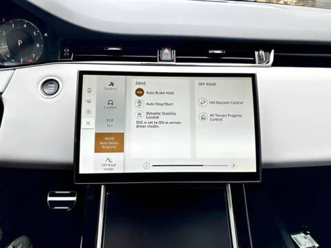 2026 Land Rover Range Rover Evoque P250 Dynamic SE