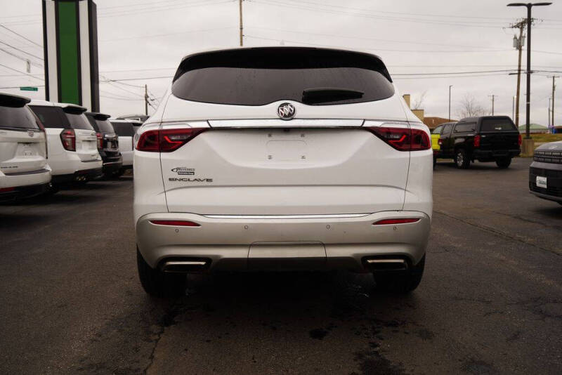 2023 Buick Enclave Essence
