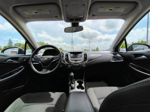 2017 Chevrolet Cruze LT Auto