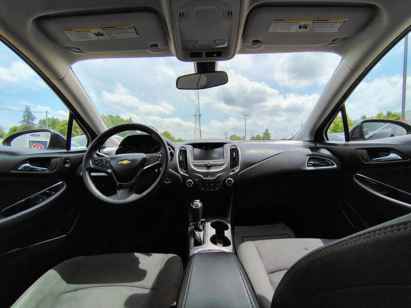 2017 Chevrolet Cruze LT Auto
