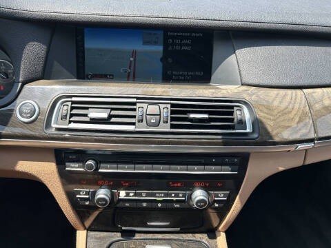 2012 BMW 7 Series 740Li