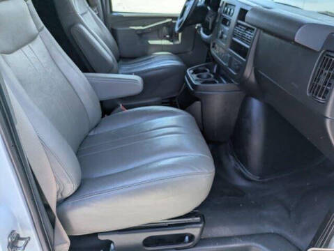 2021 Chevrolet Express 2500