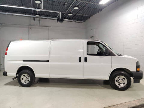 2023 Chevrolet Express 2500