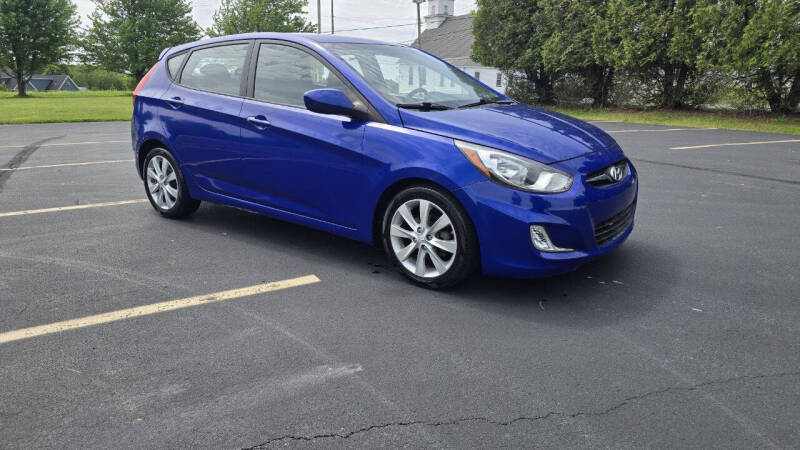 2012 Hyundai Accent SE