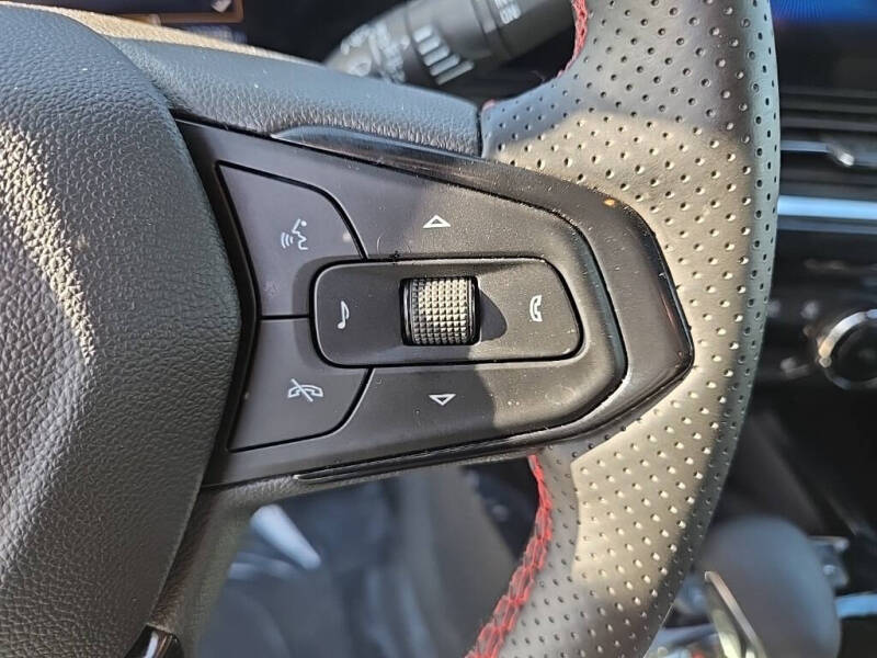 2025 Chevrolet Trax RS