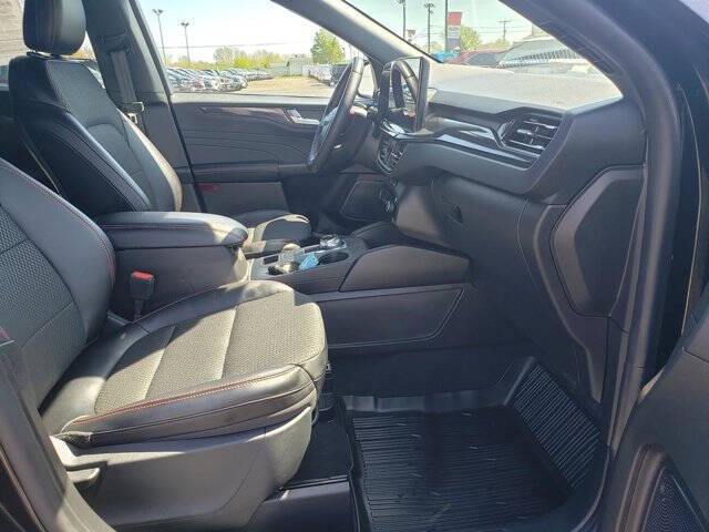 2024 Ford Escape ST-Line Select