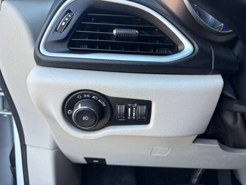 2019 Chrysler Pacifica Touring L