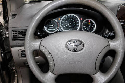 2005 Toyota Sienna