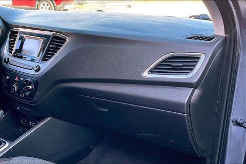 2020 Hyundai Accent SE