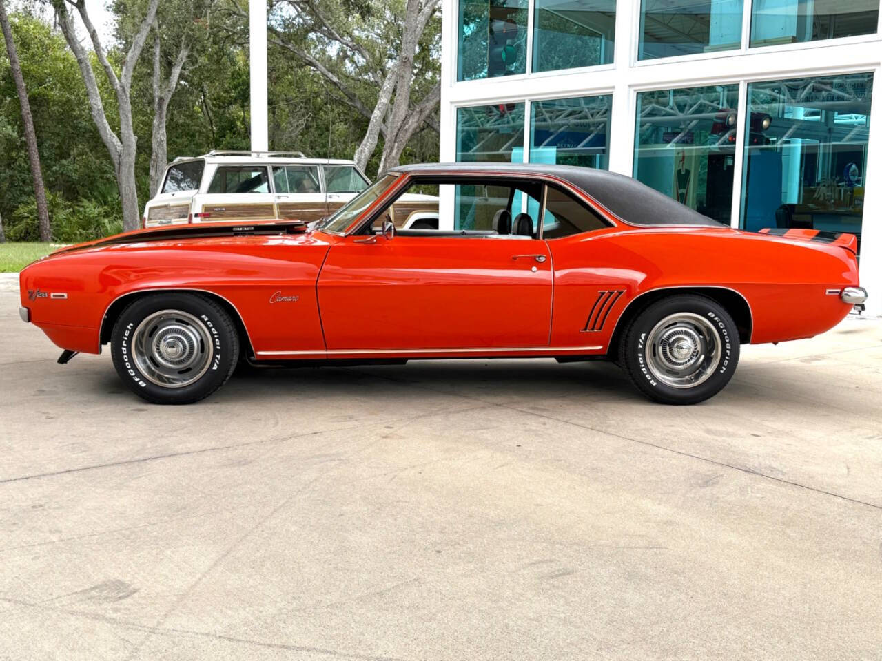 1969 Chevrolet Camaro 12