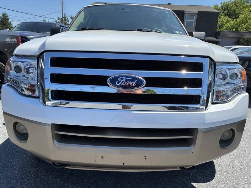 White 2013 Ford Expedition EL XLT 4x4 XLT 4dr SUV 2