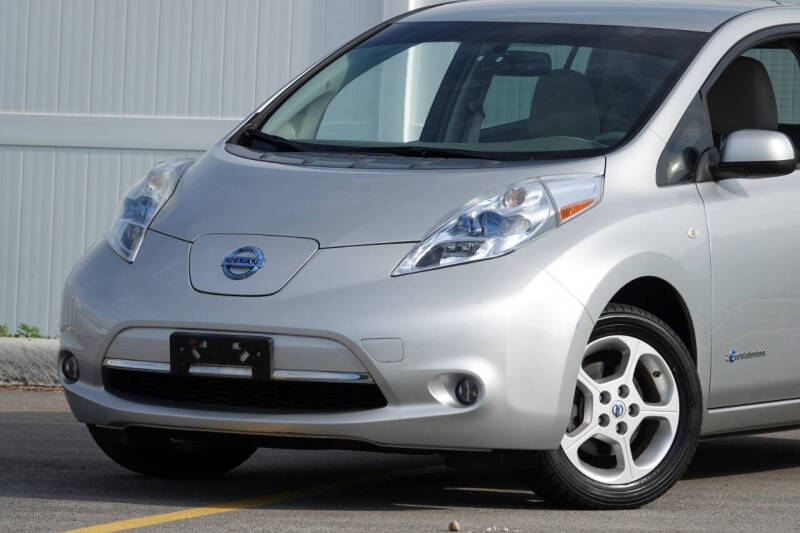 2011 Nissan LEAF SV
