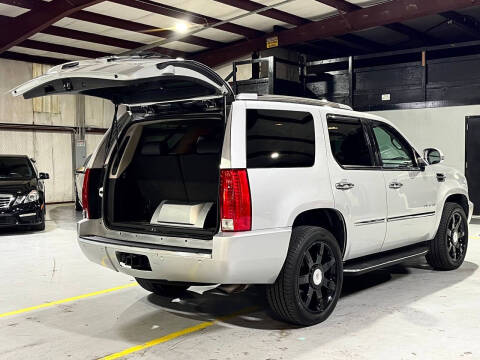 2010 Cadillac Escalade Luxury