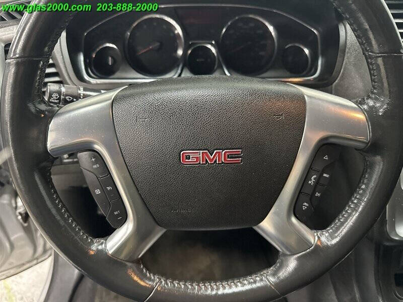 2015 GMC Acadia SLE-2