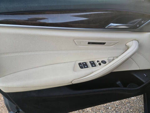 2017 BMW 5 Series 530i