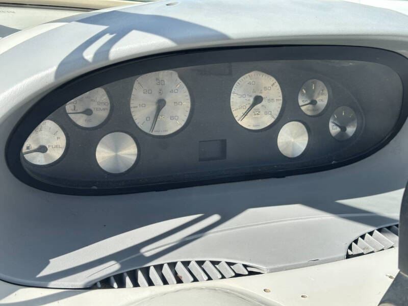 1998 Bayliner 2050 CX