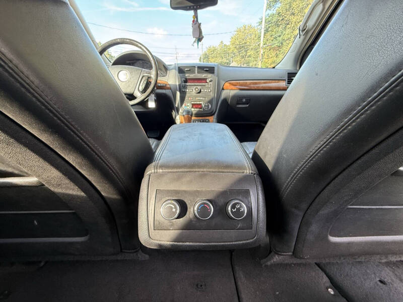 2009 Saturn Outlook XR