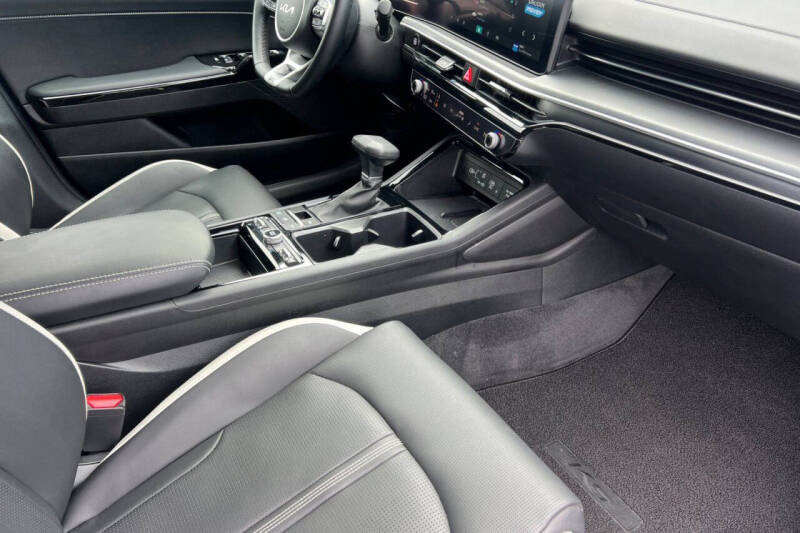 2025 Kia K5