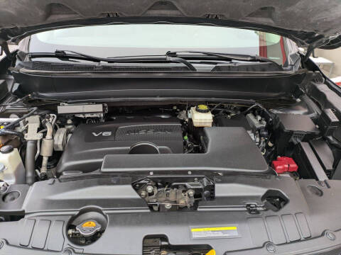 2017 Nissan Pathfinder SL