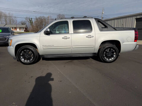 2011 Chevrolet Avalanche LS