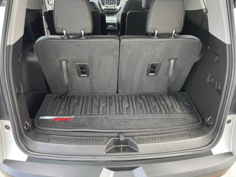 2020 GMC Acadia SLT