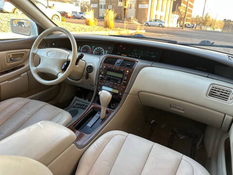 2001 Toyota Avalon XLS
