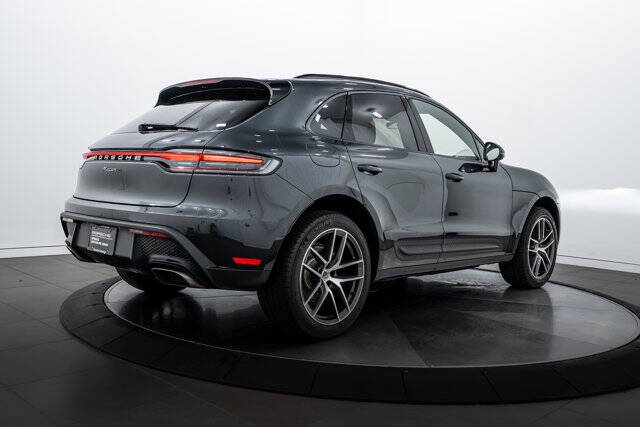 2025 Porsche Macan
